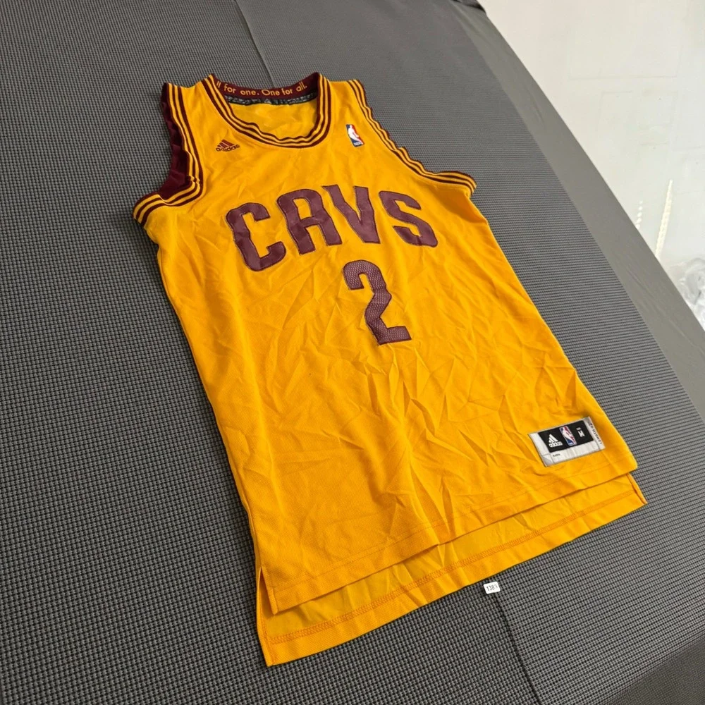 Adidas Kyrie Irving 2 Cavaliers Gold Swingman Jersey Mens Medium +2